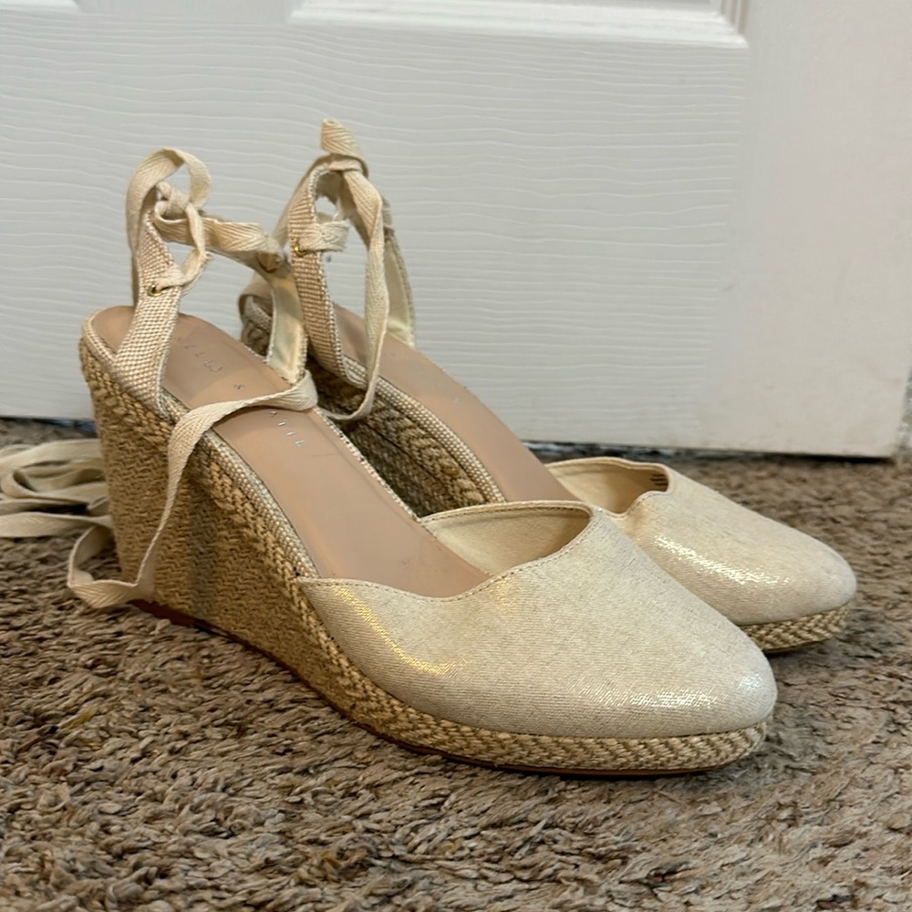 Kelly & Katie gold wedges